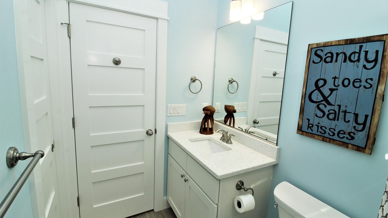Photo of Bathroom in Whalehead Beach