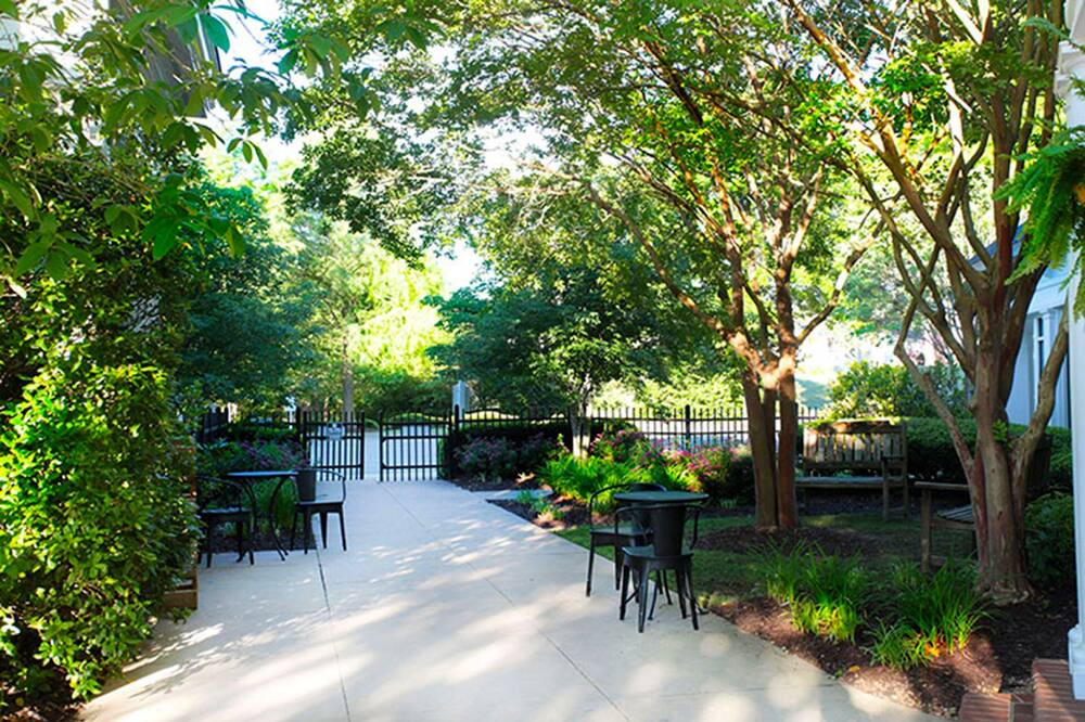 Photo of Outdoor in Williamsburg