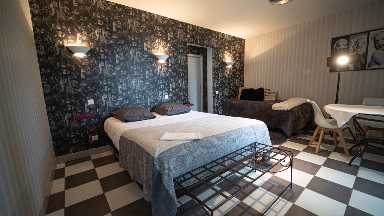 Photo of Bedroom in Chis