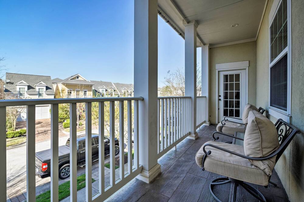 Photo of Patio Balcony in The Woodlands