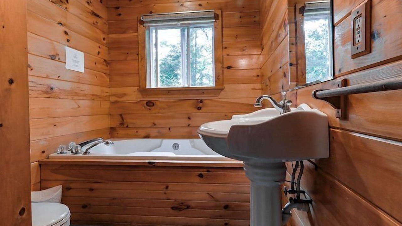 Photo of Bathroom in Canadensis