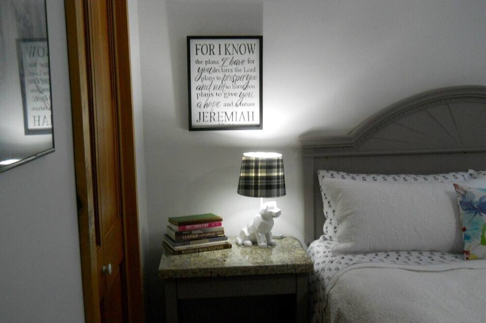 Photo of Bedroom in Hillsboro