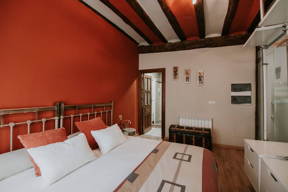 Photo of Bedroom in Haro