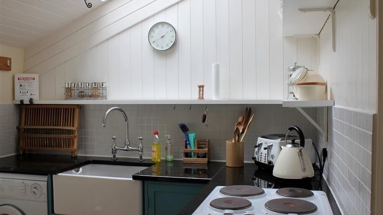 Photo of Others in Upper Dicker