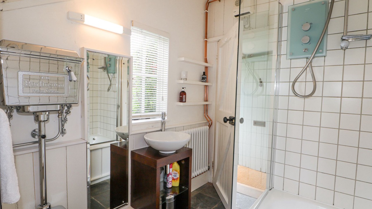 Photo of Others in Upper Dicker