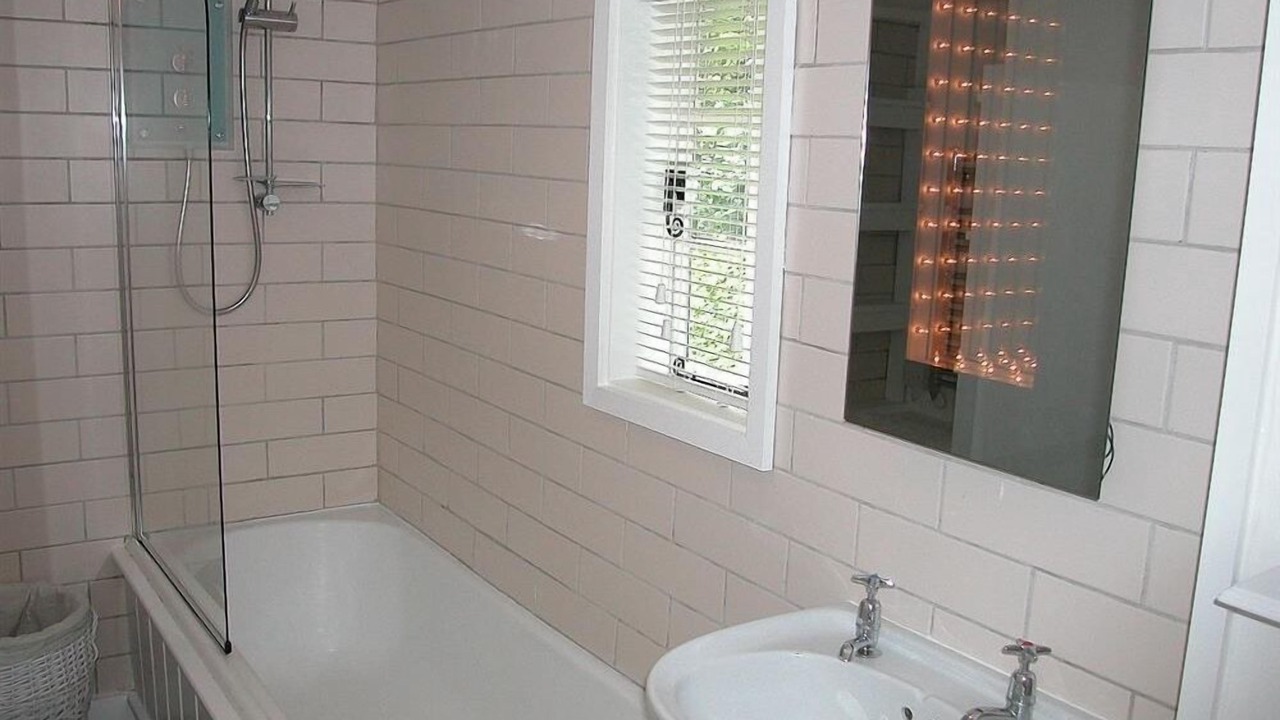 Photo of Others in Upper Dicker