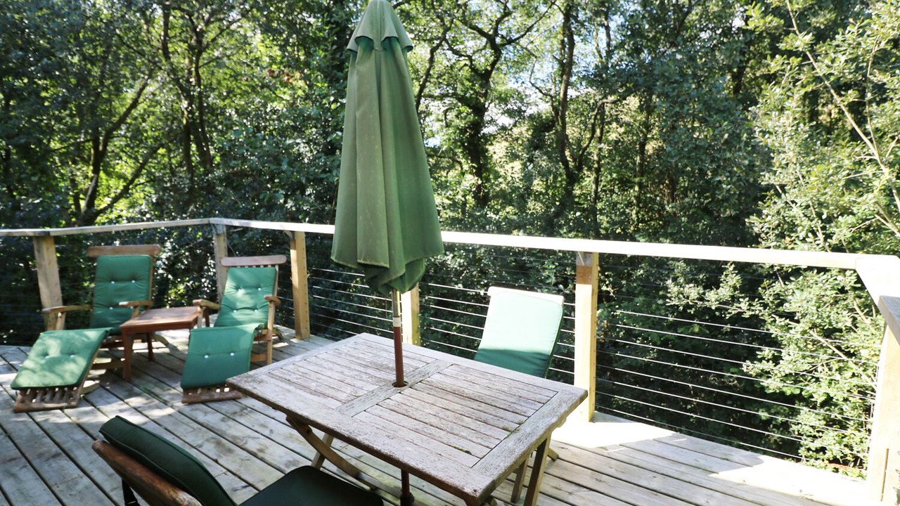 Photo of Patio Balcony in Looe