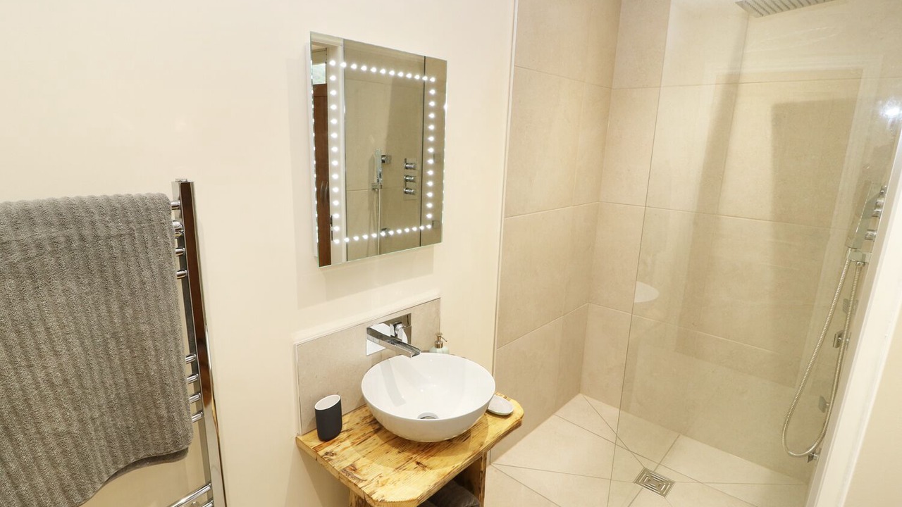 Photo of Others in South Crossland