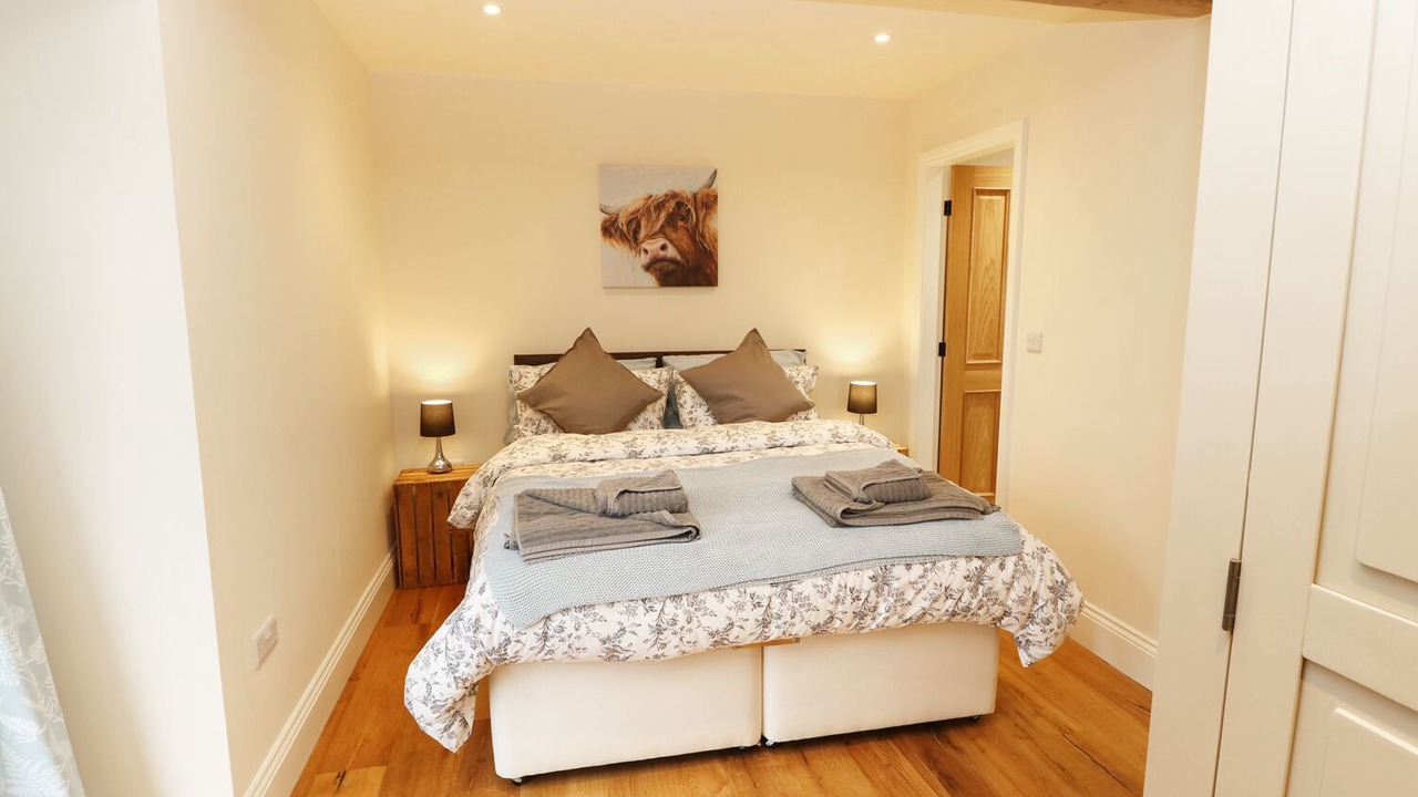 Photo of Others in South Crossland