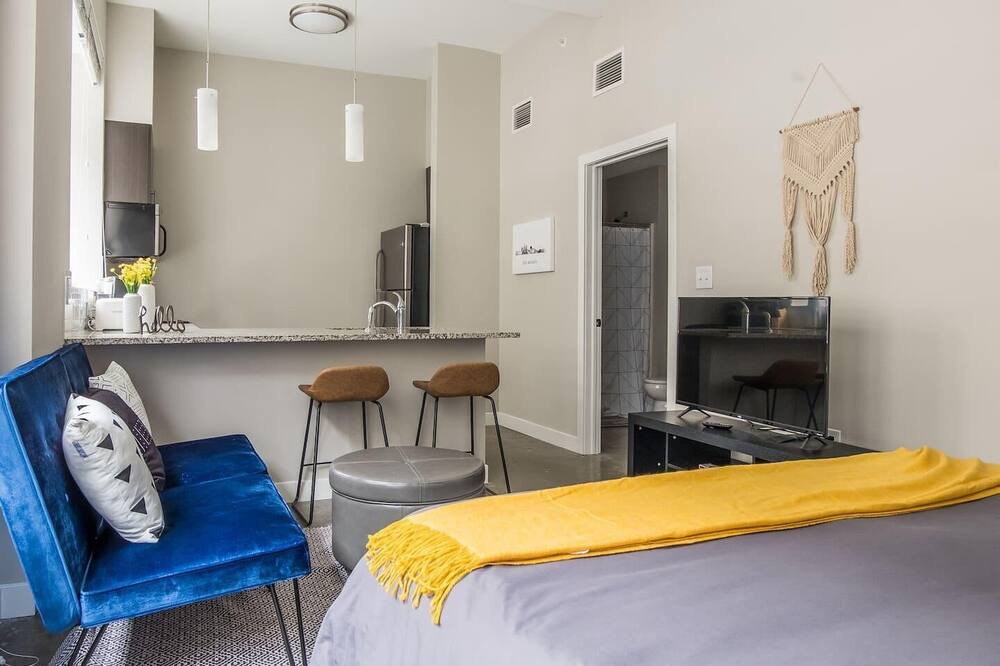 Photo of Others in Downtown Des Moines