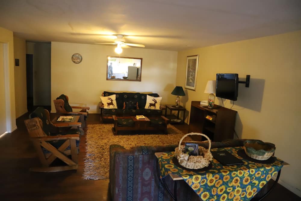 Photo of Bedroom in Sunrise Beach Village