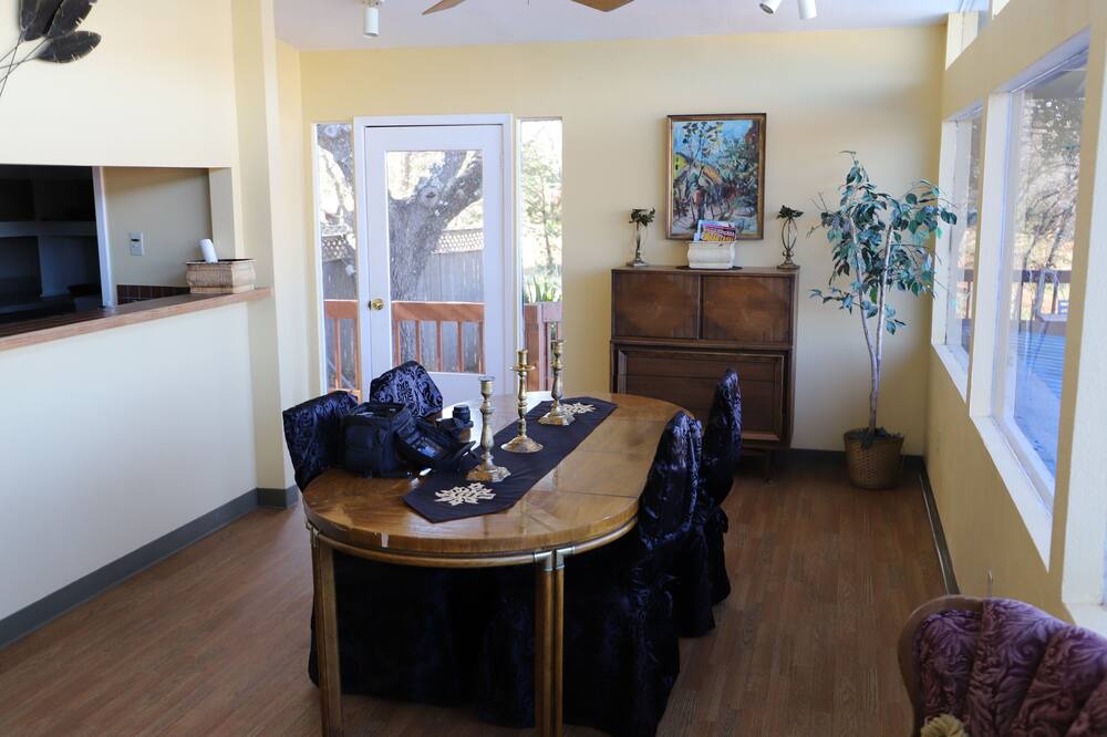 Photo of Livingroom in Sunrise Beach Village