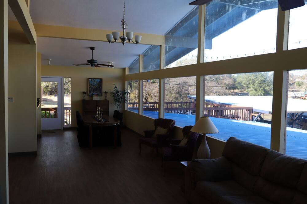 Photo of Patio Balcony in Sunrise Beach Village