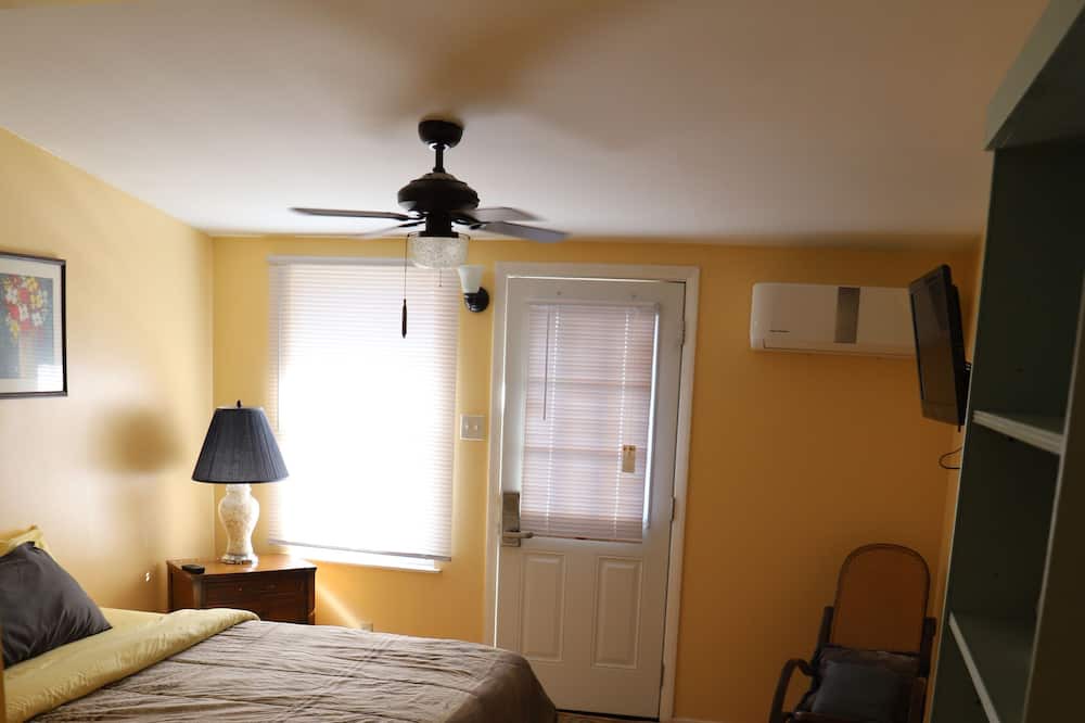 Photo of Bedroom in Sunrise Beach Village