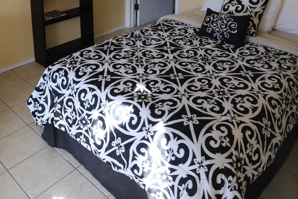 Photo of Bedroom in Sunrise Beach Village
