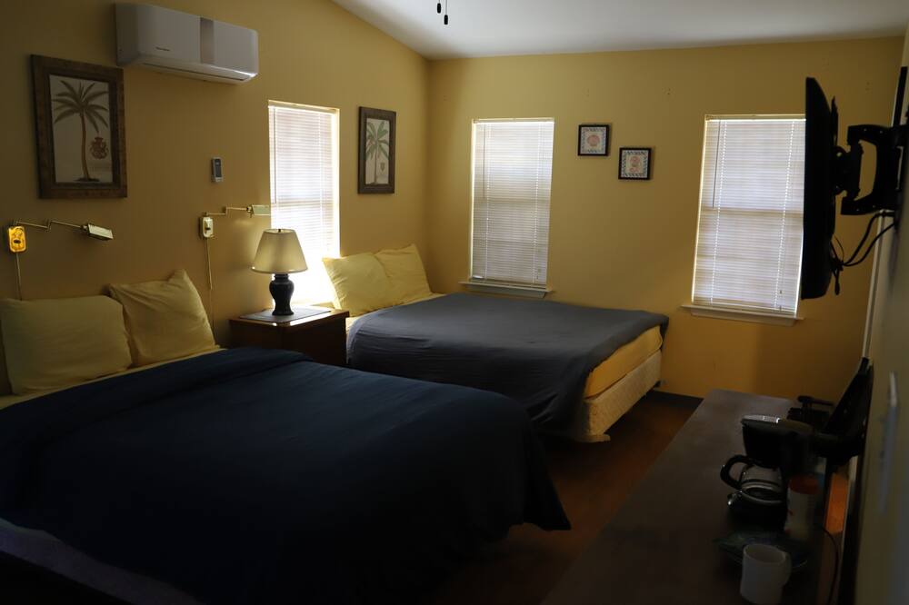 Photo of Bedroom in Sunrise Beach Village