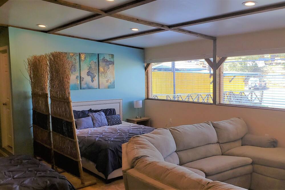 Photo of Livingroom in Sunrise Beach Village