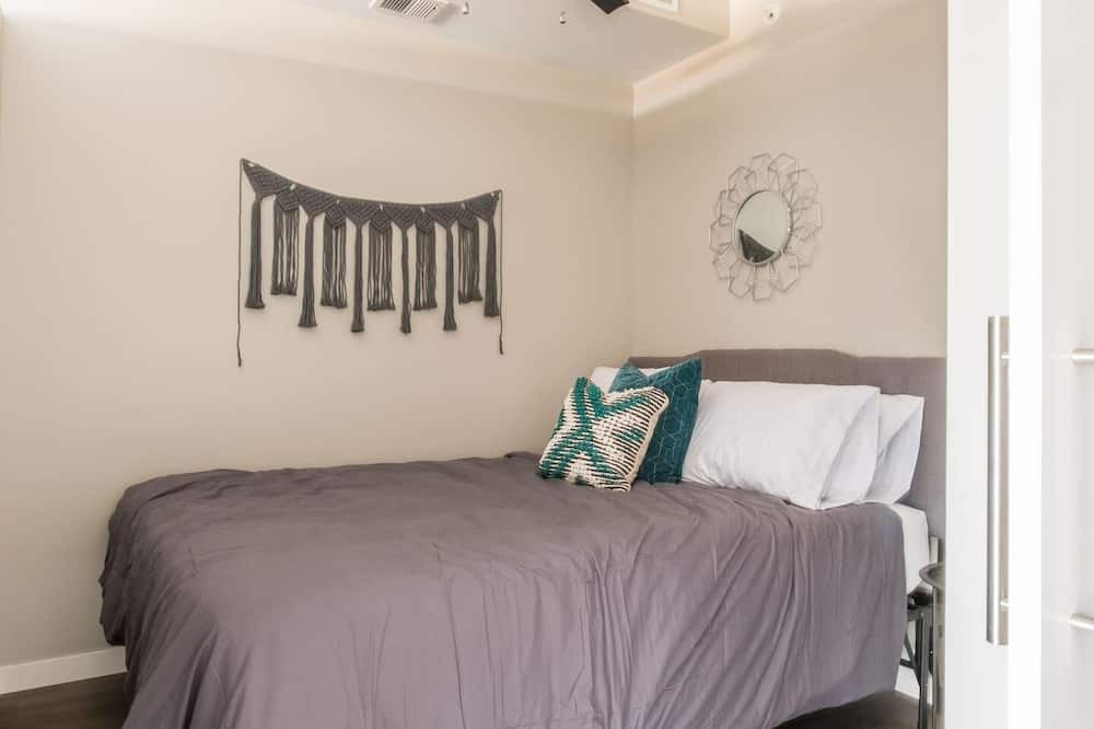 Photo of Others in Court Avenue Entertainment District