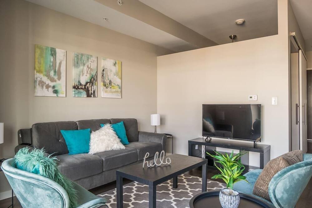 Photo of Others in Court Avenue Entertainment District