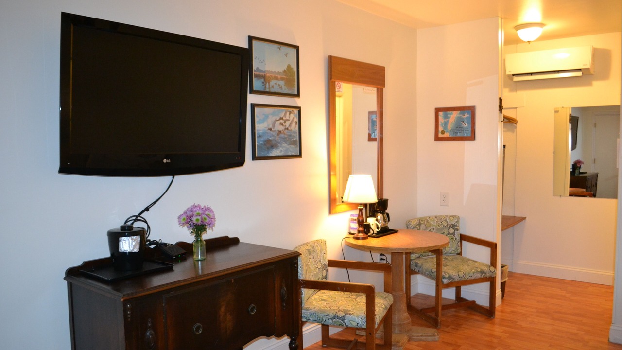 Photo of Bedroom in Wachapreague