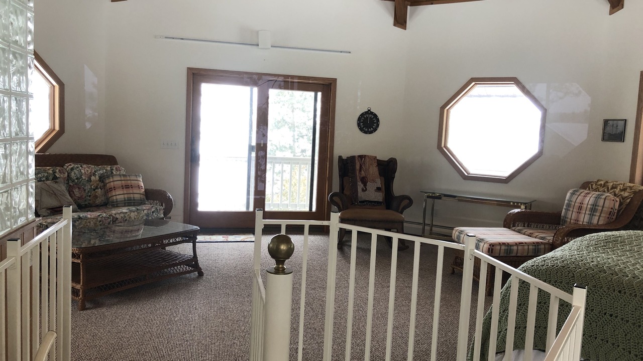Photo of Livingroom in Hillman