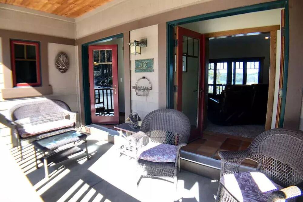 Photo of Patio Balcony in Golden