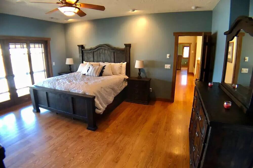 Photo of Bedroom in Golden