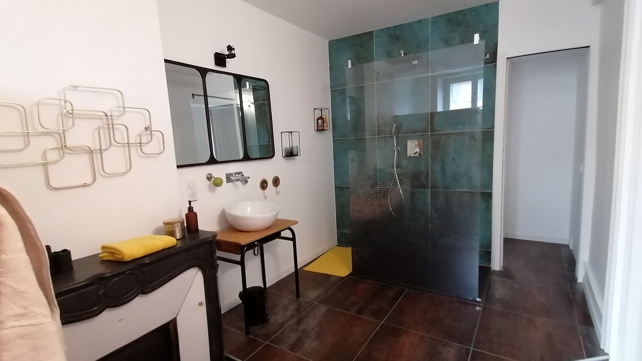 Photo of Bathroom in Le Puy-en-Velay