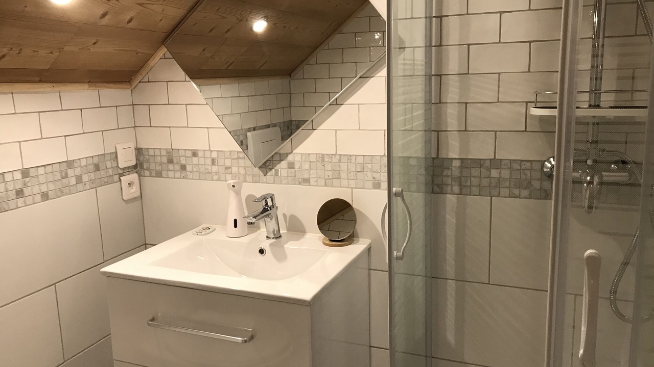 Photo of Bathroom in Albiez-Montrond