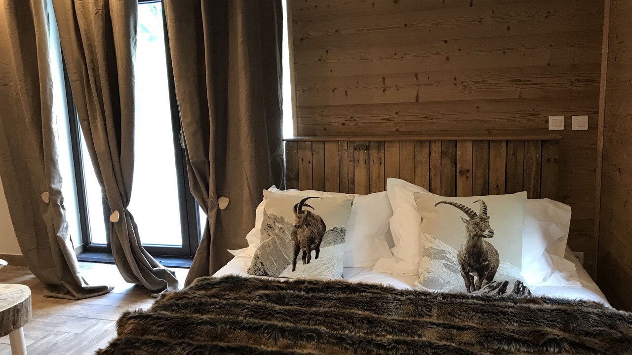 Photo of Bedroom in Albiez-Montrond