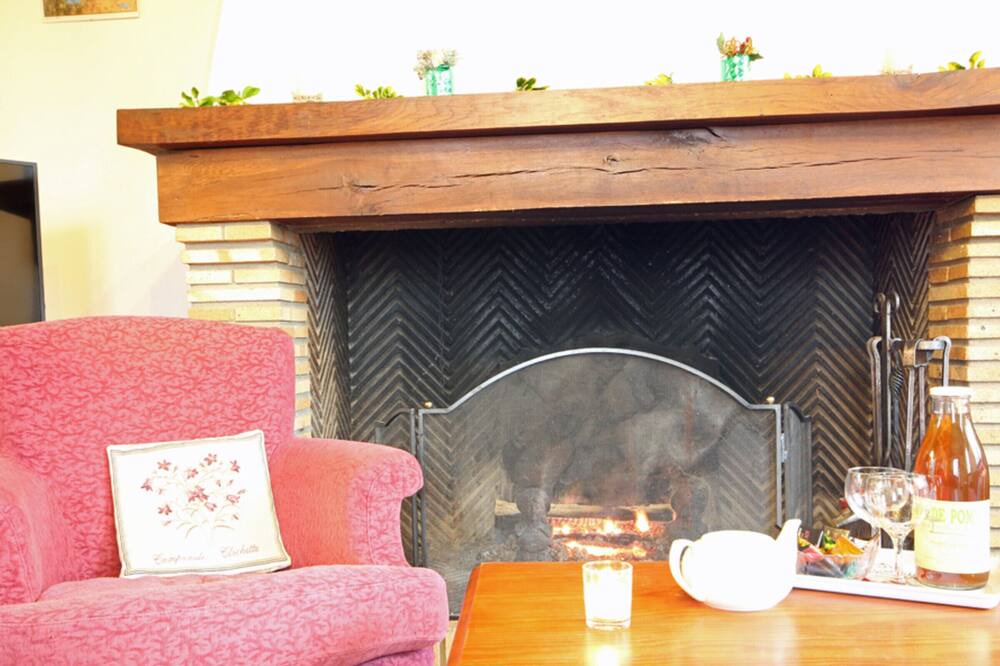 Photo of Livingroom in Preaux