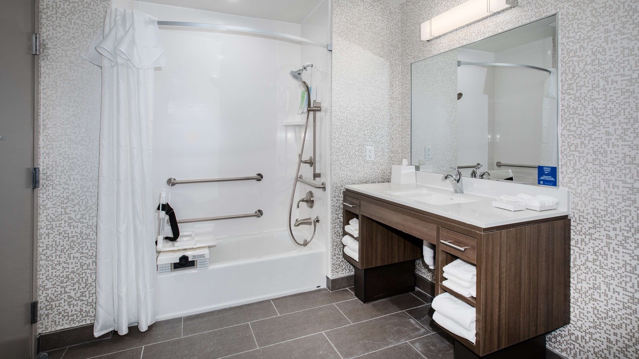 Photo of Bathroom in Roswell