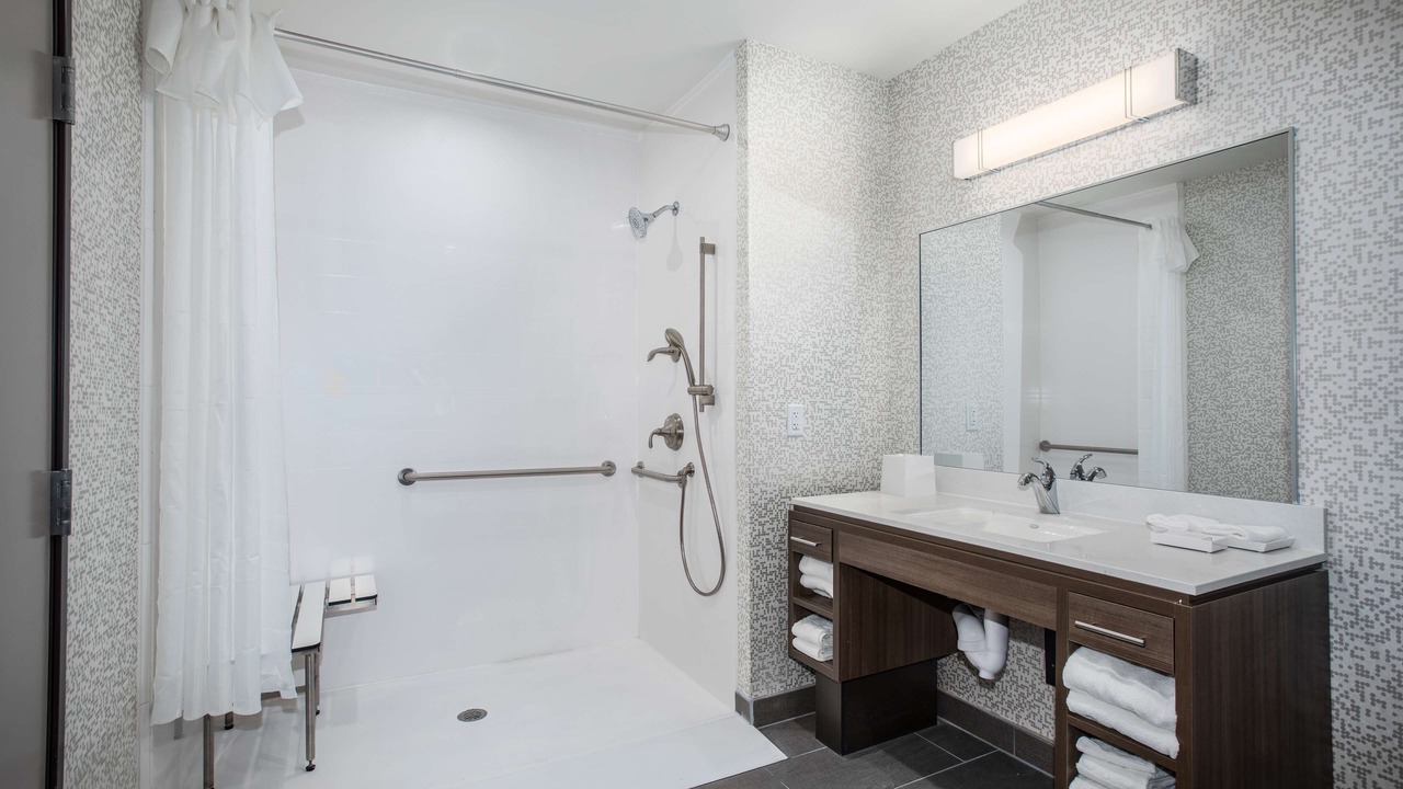 Photo of Bathroom in Roswell