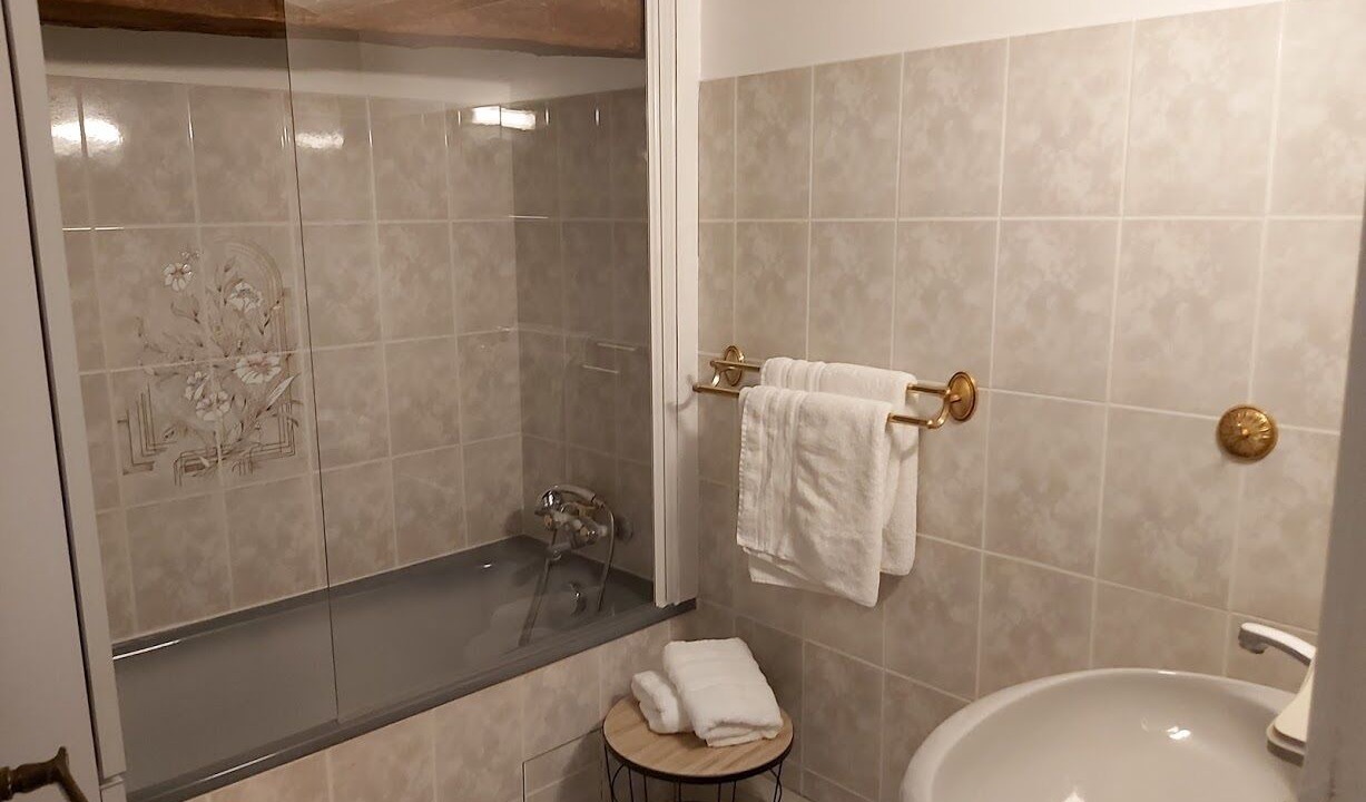 Photo of Bathroom in Migron