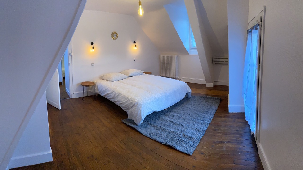 Photo of Bedroom in Saint-Avertin