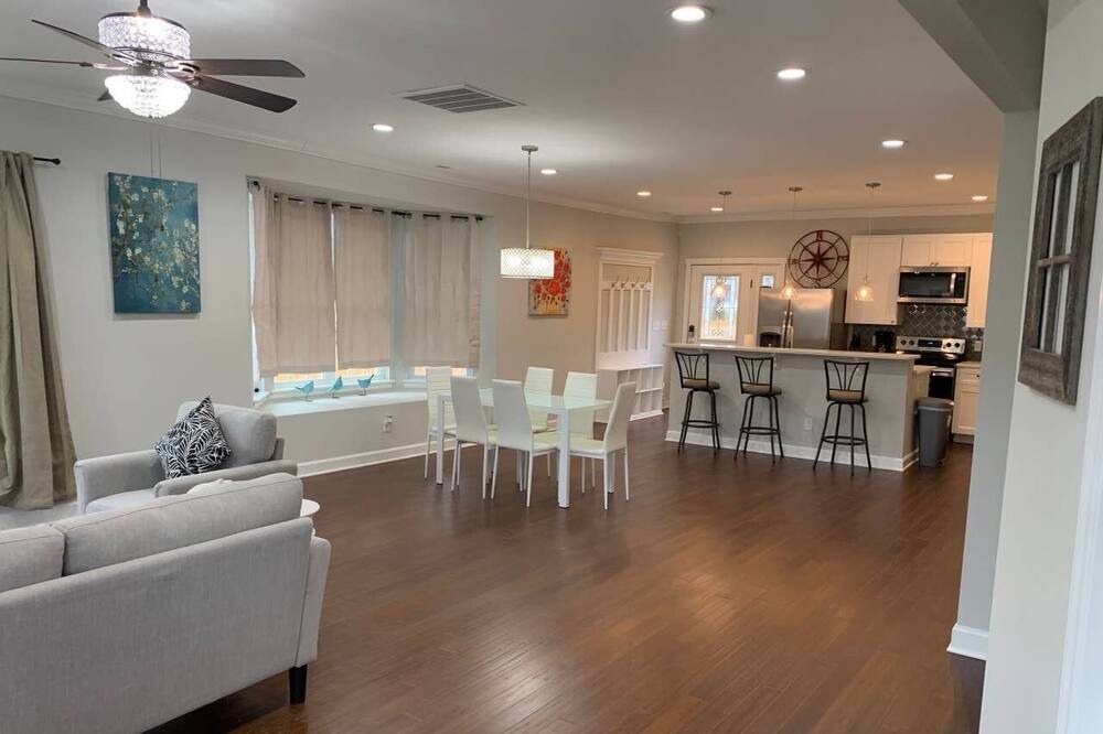 Photo of Livingroom in East Durham