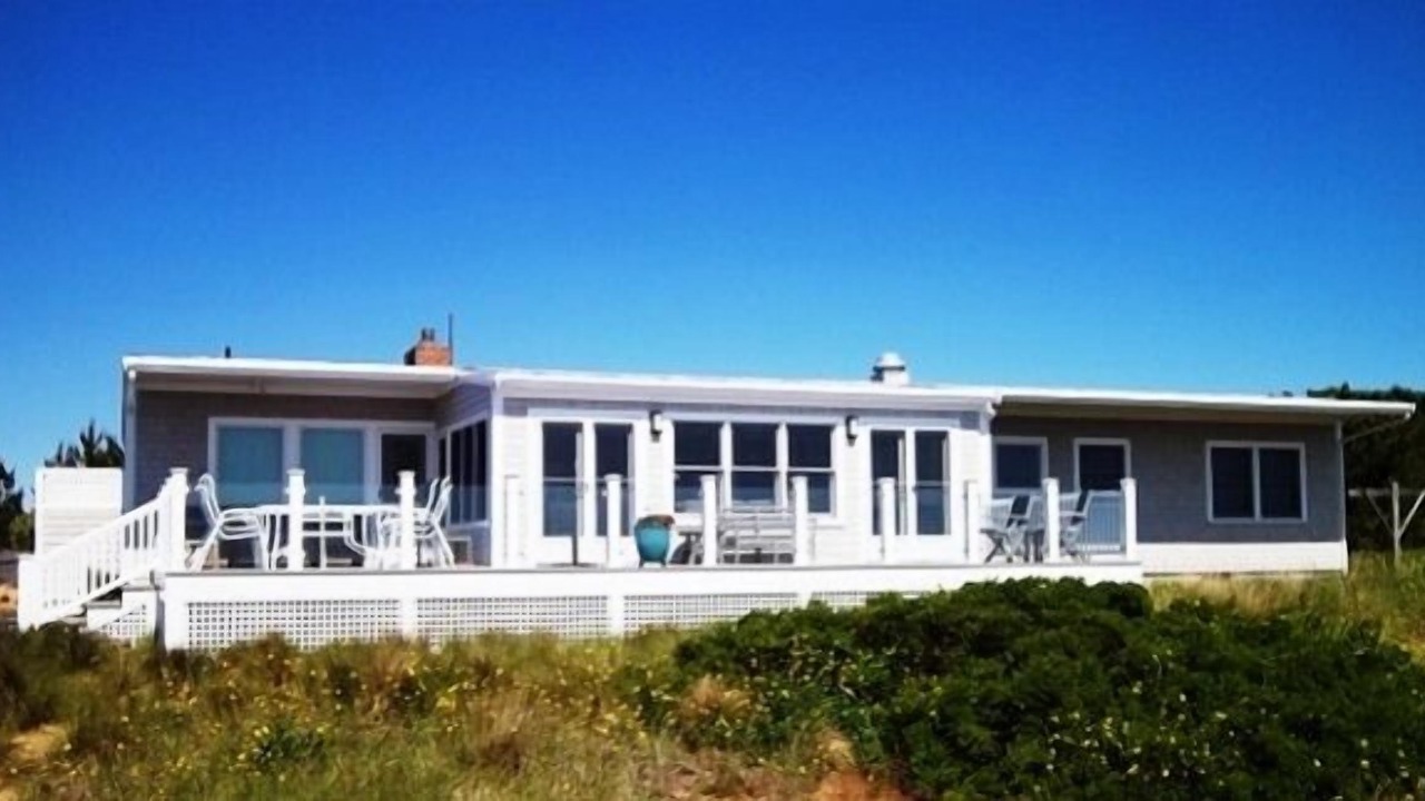 Photo of Outdoor in Indian Neck Heights