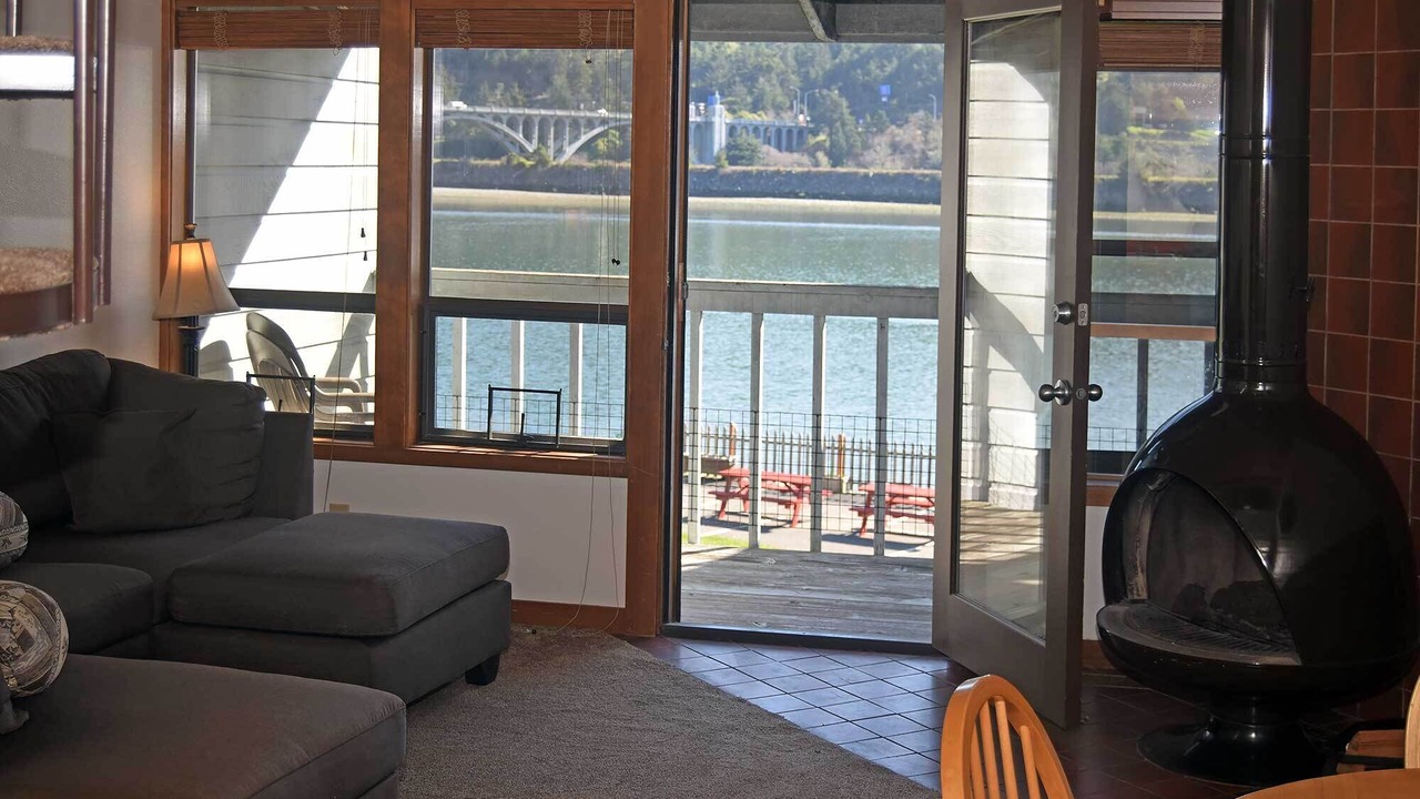 Photo of Livingroom in Gold Beach