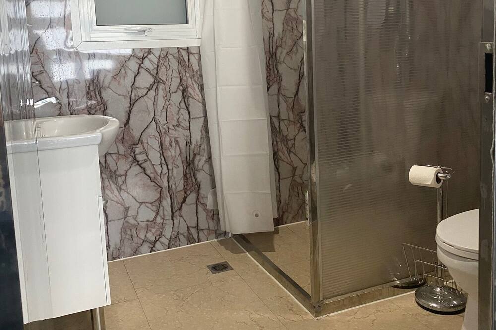 Photo of Bathroom in Georgian Bluffs