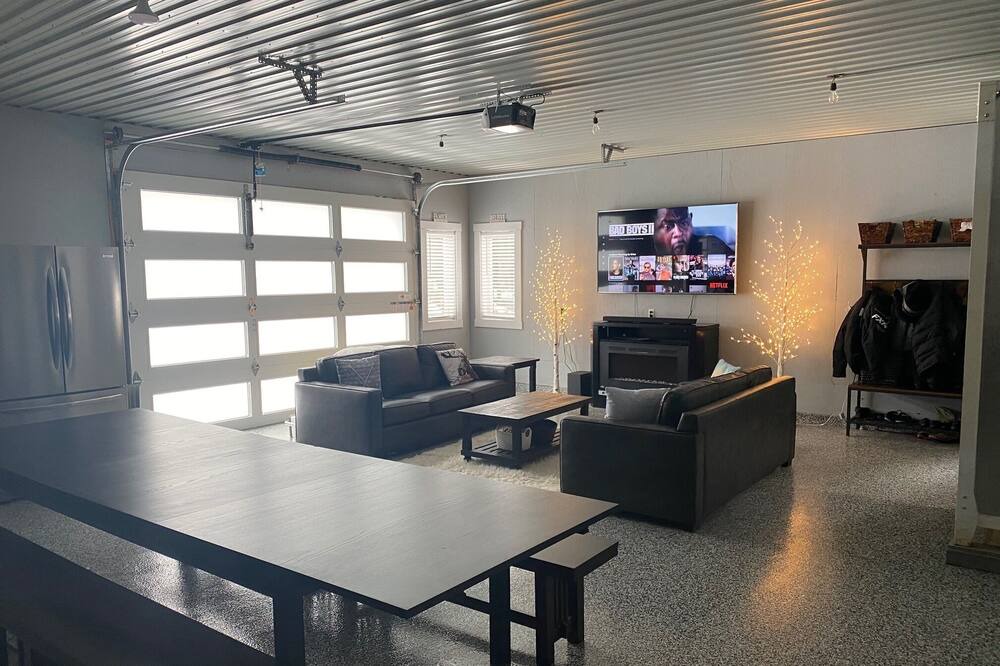 Photo of Livingroom in Georgian Bluffs