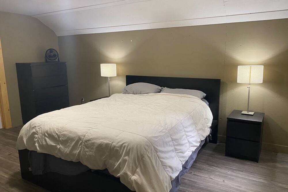 Photo of Bedroom in Georgian Bluffs