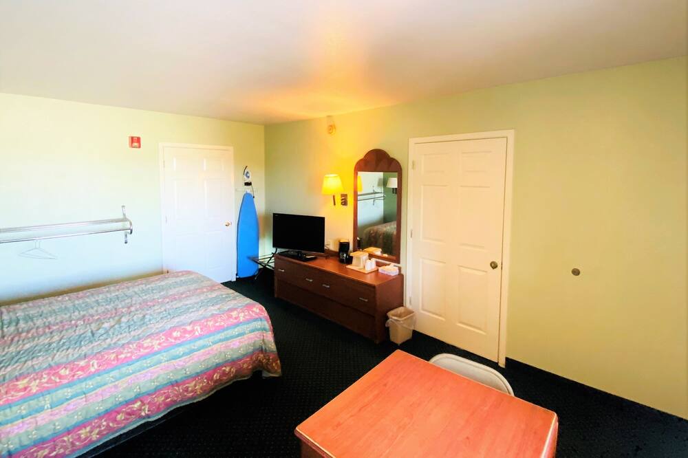 Photo of Bedroom in Smithville