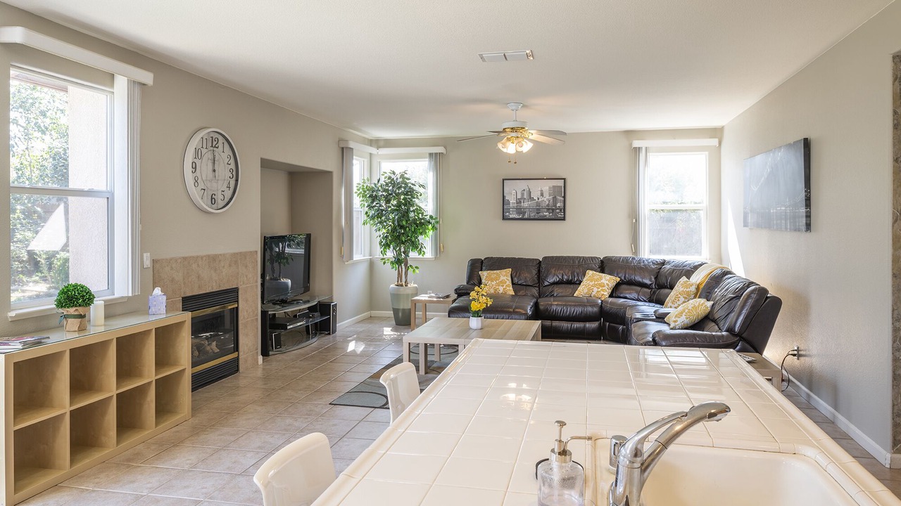 Photo of Livingroom in Mather