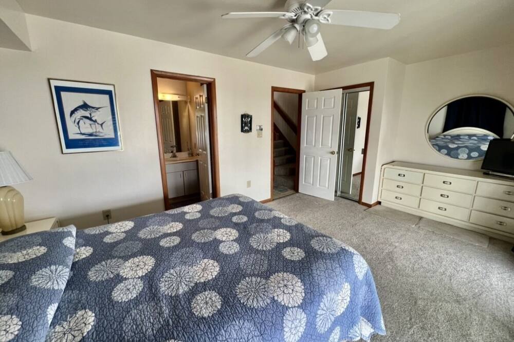 Photo of Bedroom in Sea Isle City