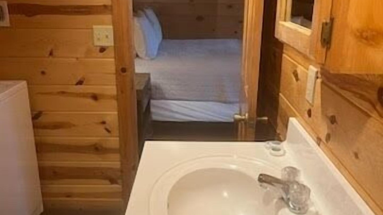 Photo of Bathroom in Broken Bow
