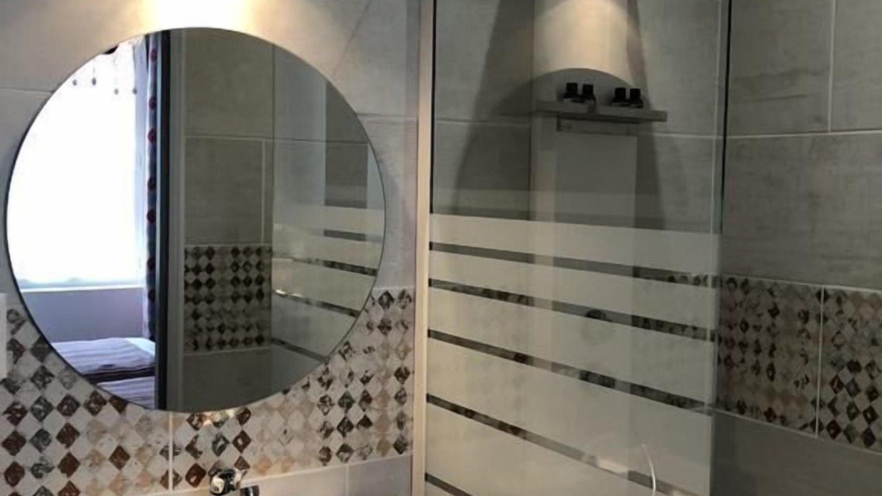 Photo of Bathroom in Curemonte