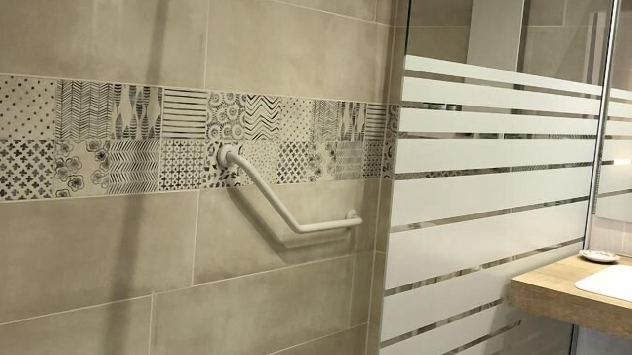 Photo of Bathroom in Curemonte