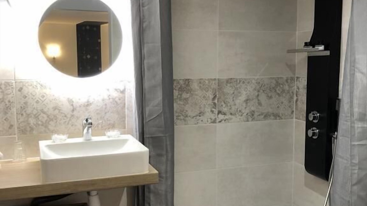 Photo of Bathroom in Curemonte