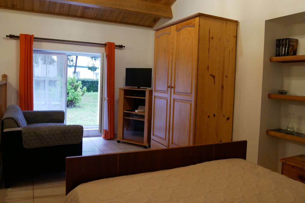 Photo of Bedroom in Saint-Hilaire-de-Riez