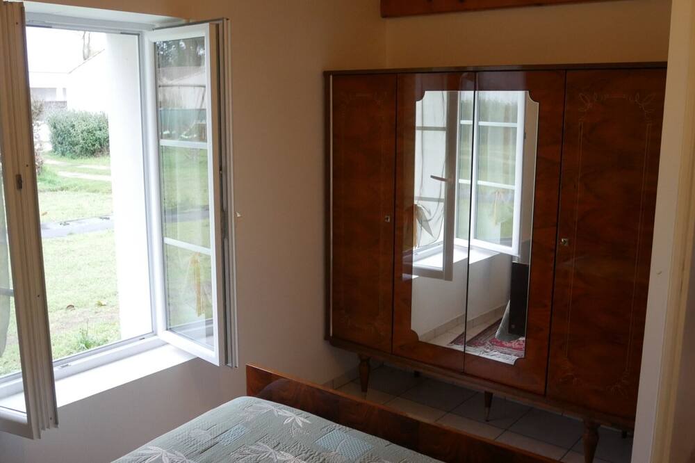 Photo of Bedroom in Saint-Hilaire-de-Riez